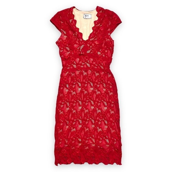 NIGHTCAP Debut Cap Sleeve Mini Dress in Scarlett - Picture 2 of 8